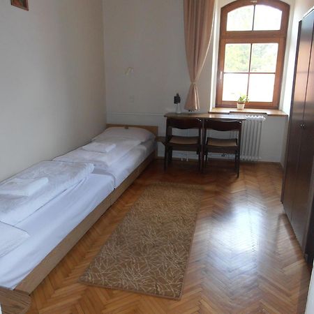 Auberge de jeunesse Martineum Felnőttképző Akadémia à Szombathely Chambre photo