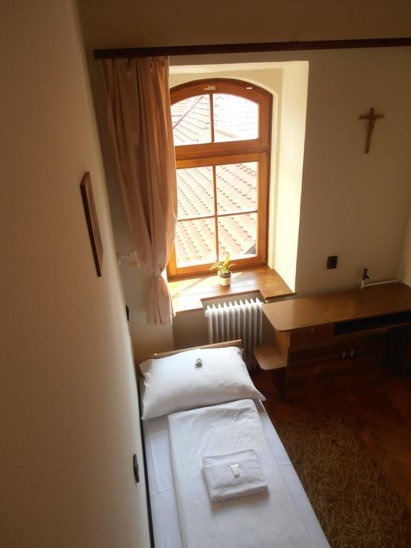 Auberge de jeunesse Martineum Felnőttképző Akadémia à Szombathely Chambre photo